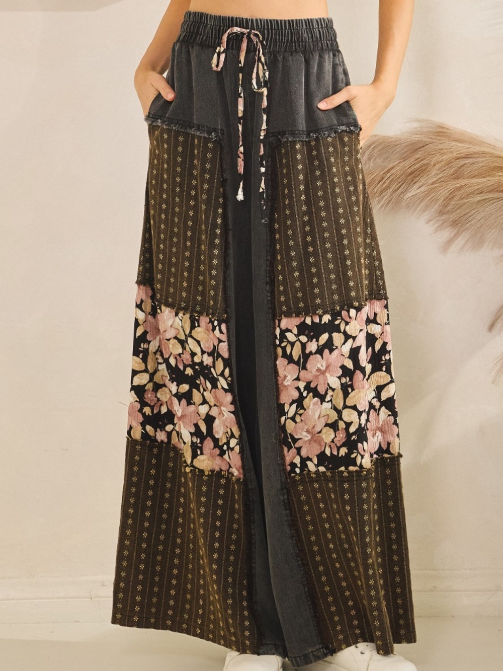 Sage + Fig Mineral Wash Floral Print Wide leg Pants - Picture 10 of 10